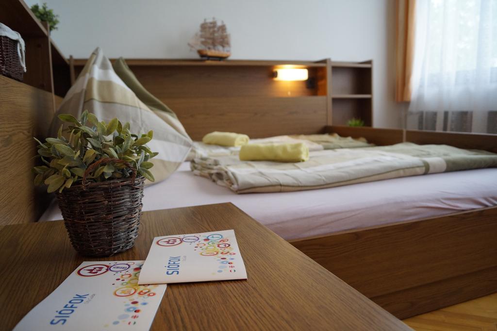 Sophie'S Guesthouse Шиофок Экстерьер фото