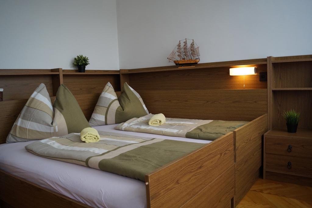 Sophie'S Guesthouse Шиофок Экстерьер фото